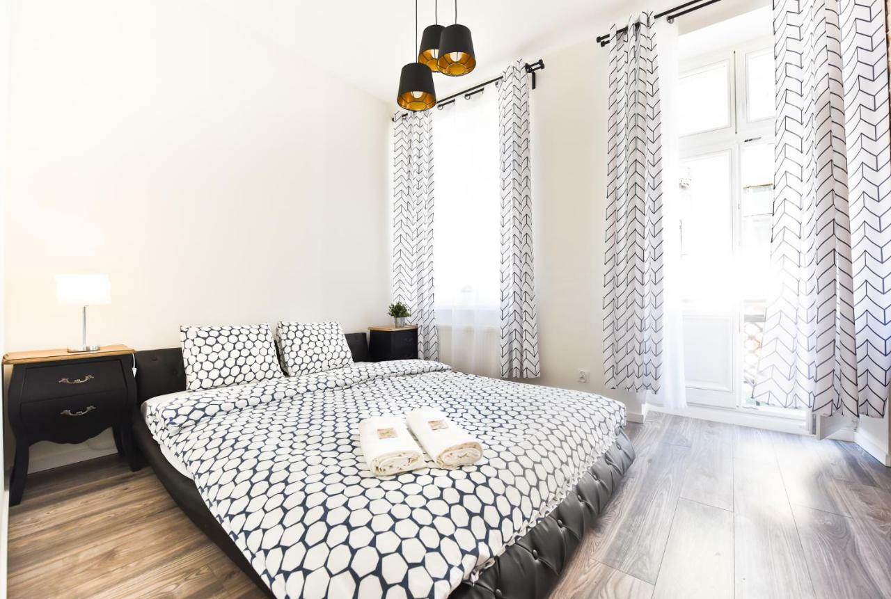 Metropolis Apartment Torun Exterior photo