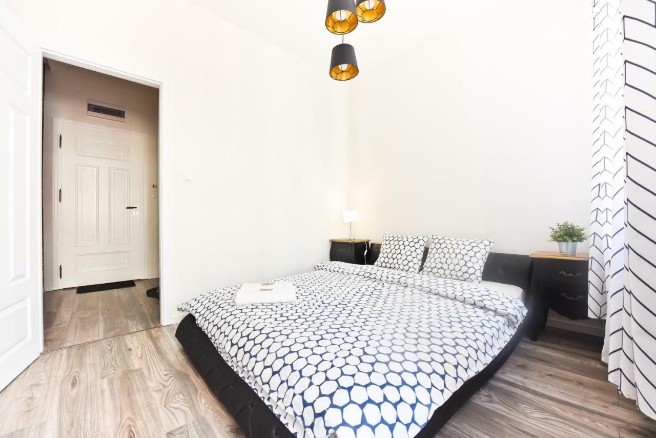 Metropolis Apartment Torun Exterior photo